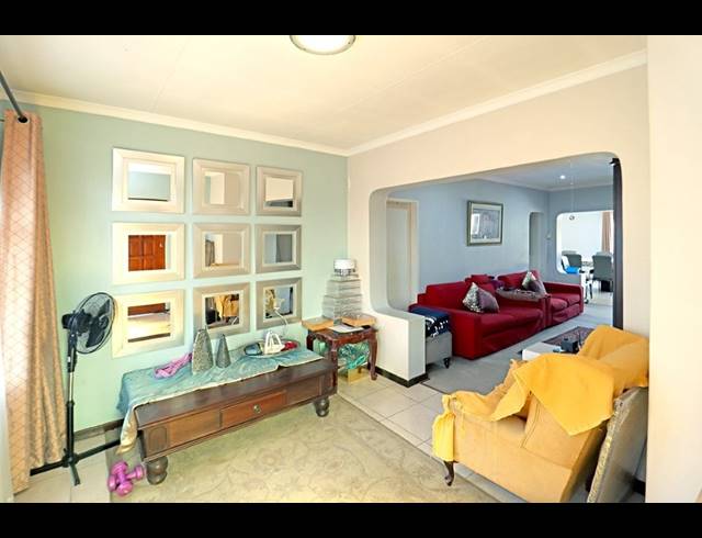 4 BEDROOM HOUSE FOR SALE IN KENSINGTON